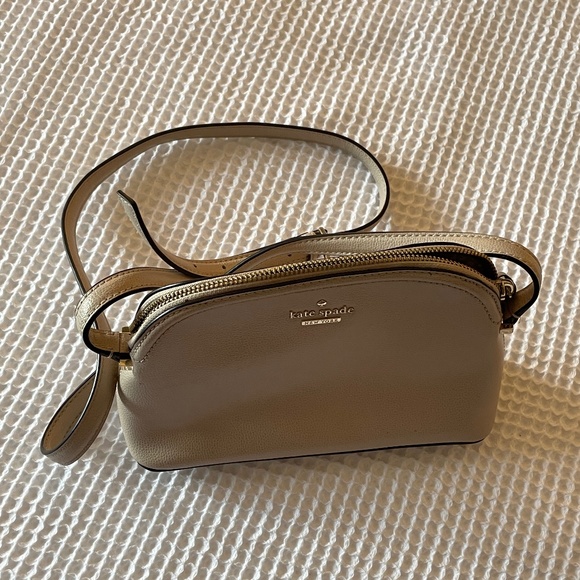 Kate Spade Peggy Patterson Drive Cream Leather Crossbody Purse - Picture 1 of 4